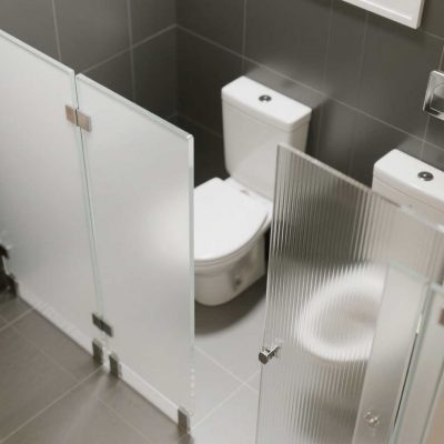 Jual Pasang Partisi Toilet Akrilik 2