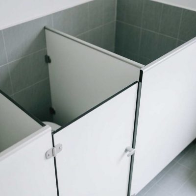 Jual Pasang Partisi Toilet PVC Board 1